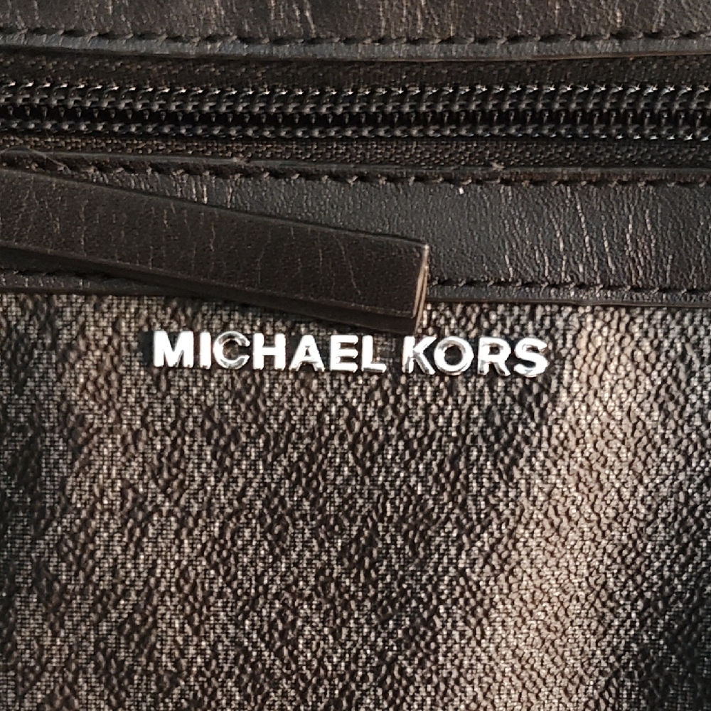 Michael Kors Black and Gray Belt Bag. New! - Picture 8 of 10